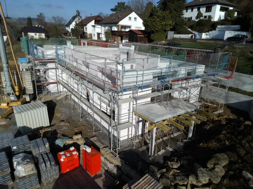 957776e9 fdef 45e9 b33e 0be9b0ca5179